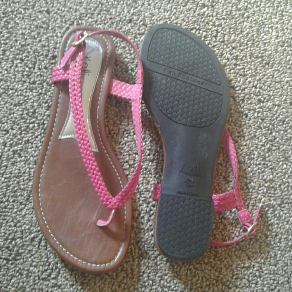 NEVER WORN pink sandals